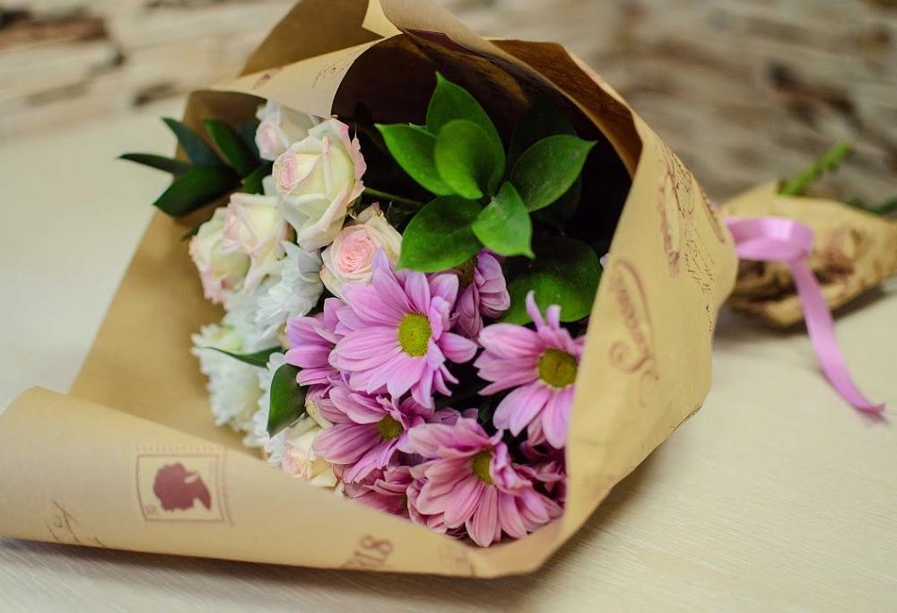 Букет цветов из: Розы и Хризантемы в Сусумане