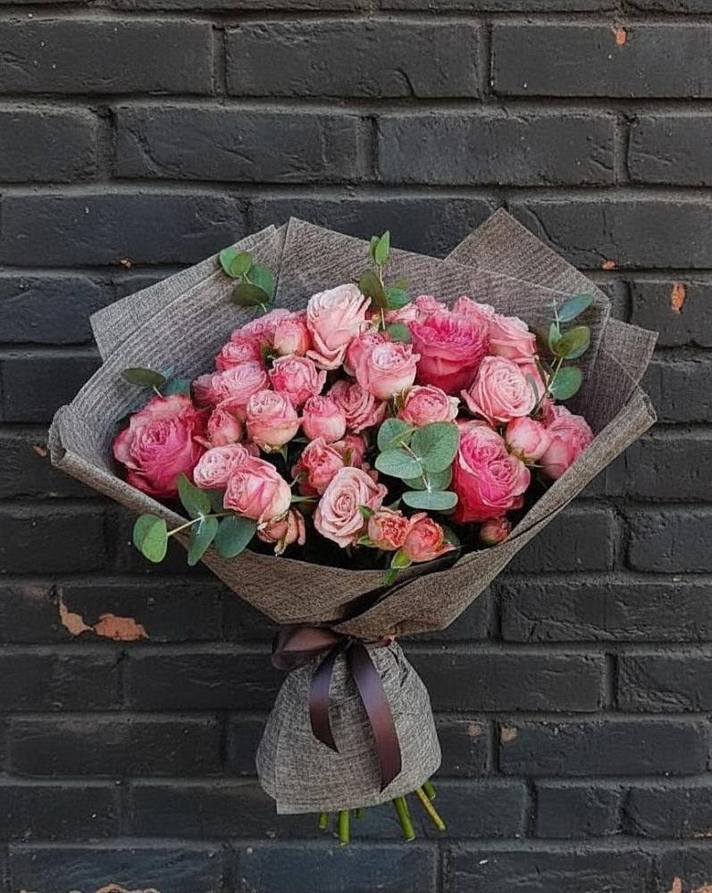 Букет цветов из: Розы в Сусумане