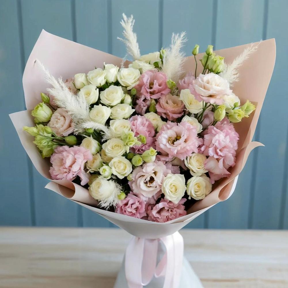 Букет цветов из: Альстромерии и Розы в Сусумане