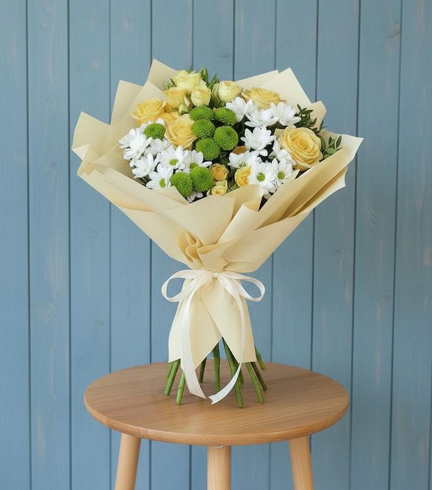 Букет цветов из: Хризантемы и Розы в Сусумане