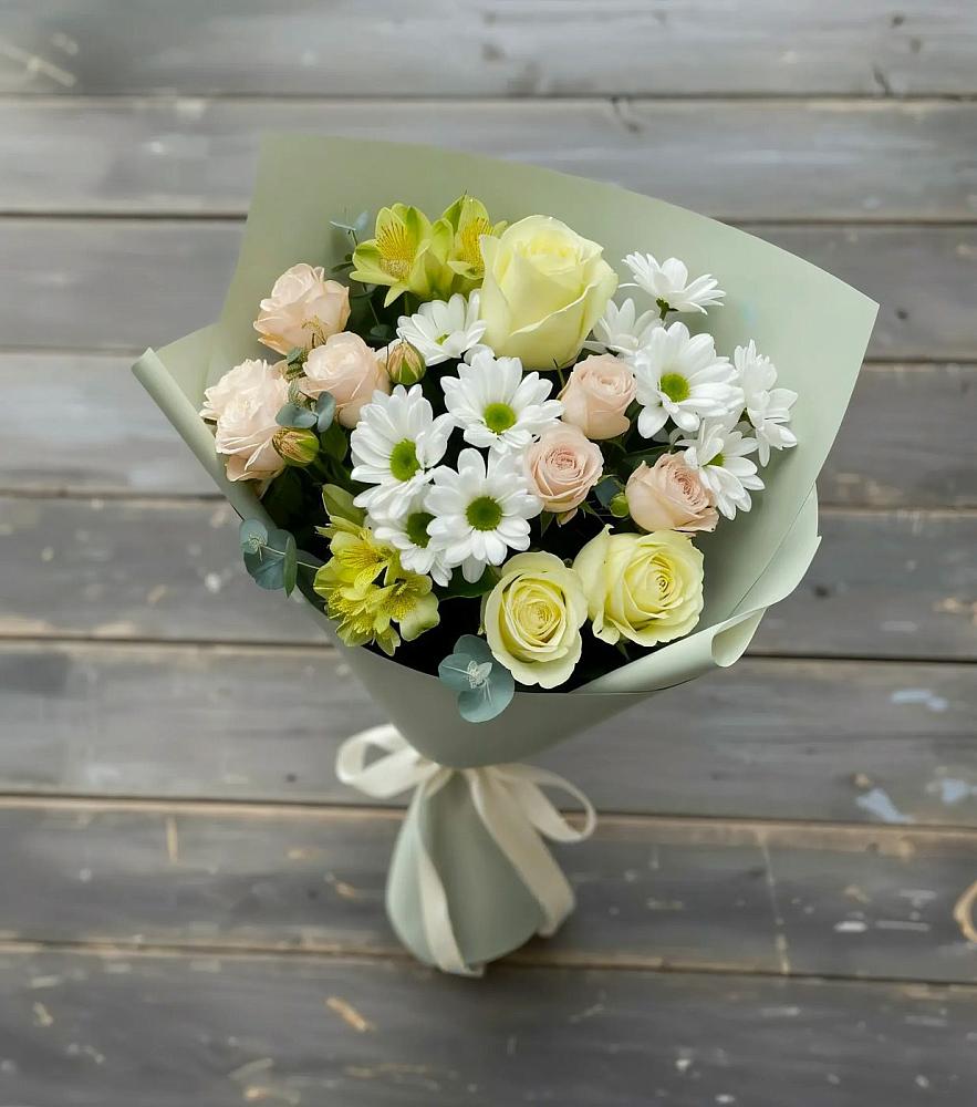 Букет цветов из: Альстромерии, Розы и Хризантемы в Сусумане