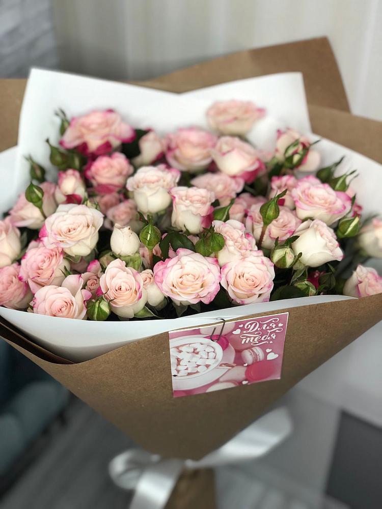 Букет цветов из: Розы в Сусумане