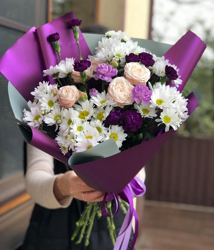 Букет цветов из: Хризантемы, Гвоздики и Розы в Сусумане
