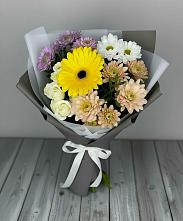 Букет цветов из:  Розы, Герберы и Хризантемы в Сусумане