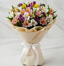 Букет цветов из:  Альстромерии в Сусумане