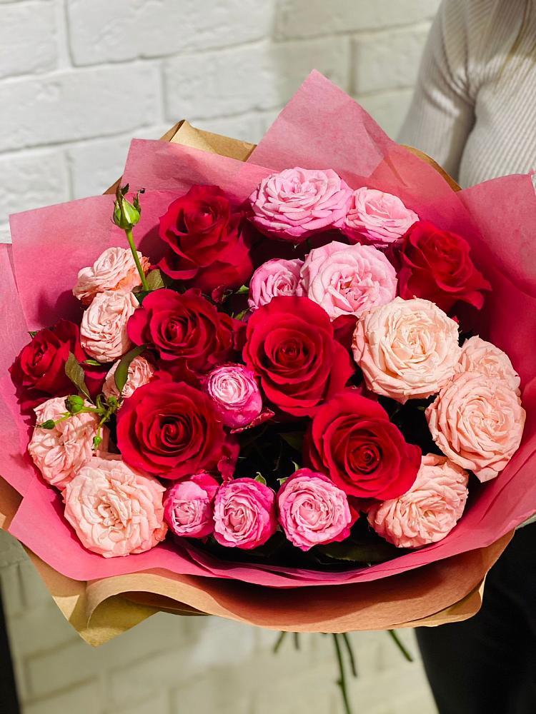 Букет цветов из: Розы в Сусумане