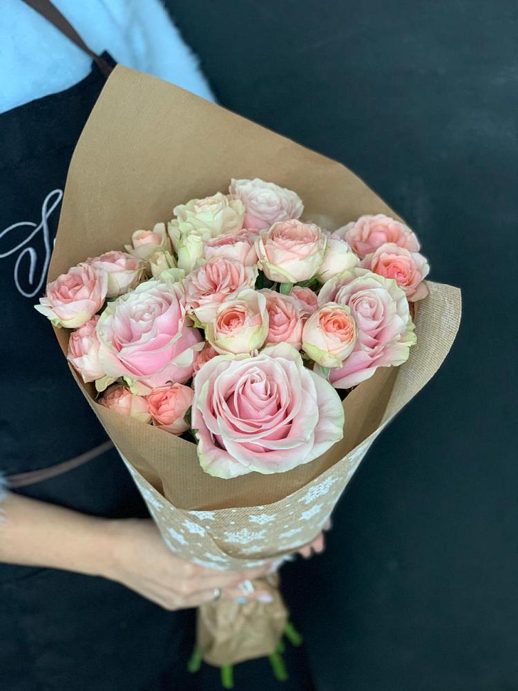 Букет цветов из: Хризантемы и Розы в Сусумане