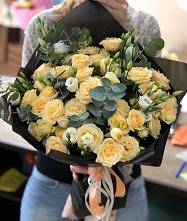 Букет цветов из:  Розы и Лизиантусы #REPLACE_PRED# Сусумане