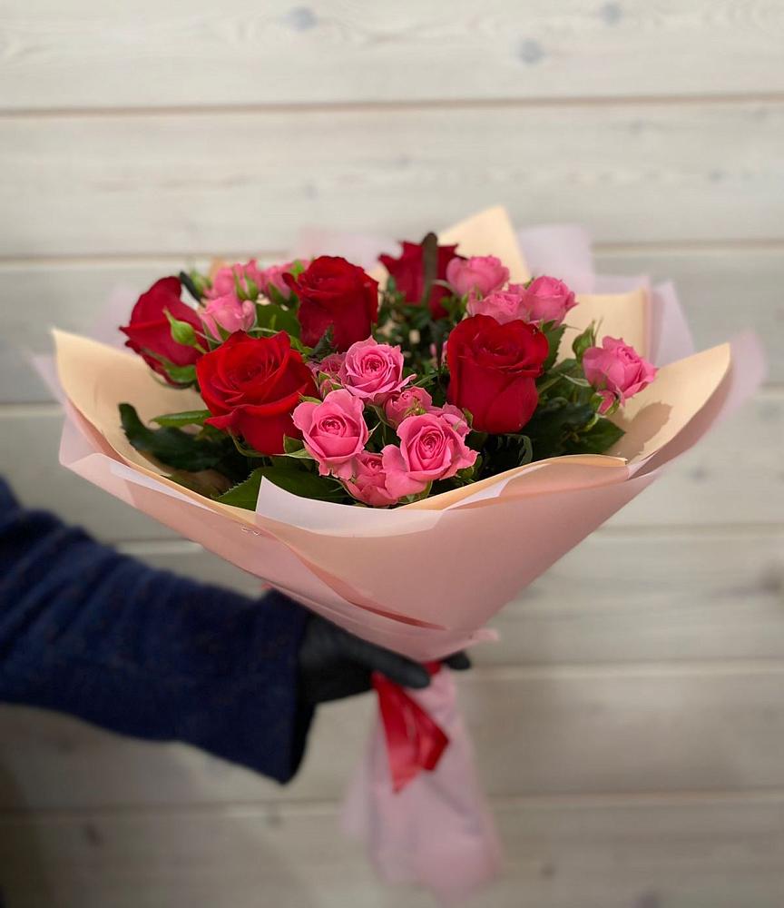 Букет цветов из: Розы в Сусумане