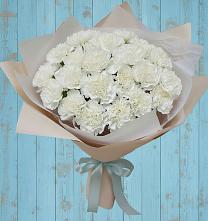 Букет цветов из:  Гвоздики в Сусумане