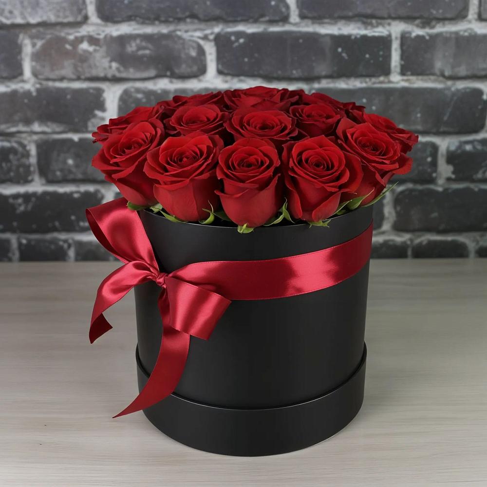 Цветочная композиция из Розы в шляпной коробке в Сусумане