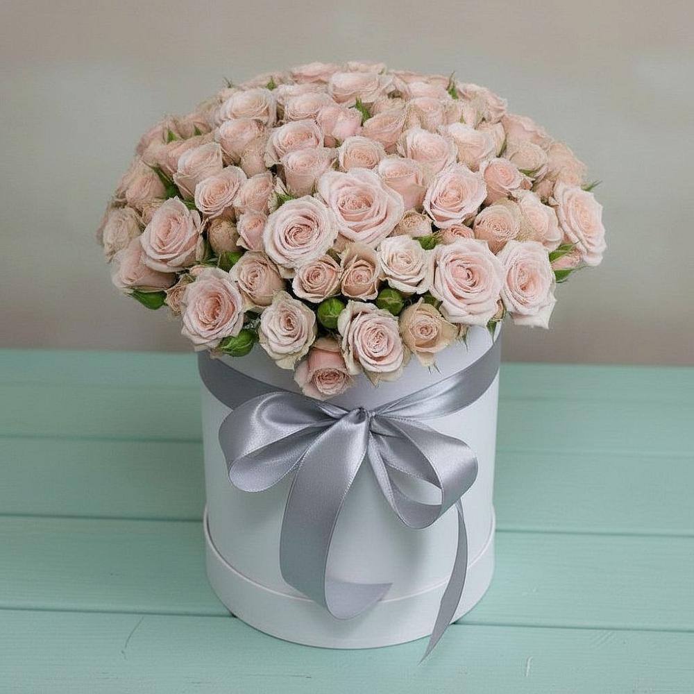 Цветочная композиция из Розы в шляпной коробке в Сусумане